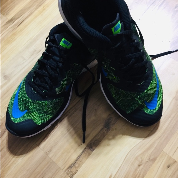 🎈👟Nike FS Lite Run 3 Men’s Athletic Sneakers👟🎈 - Picture 2 of 10